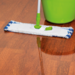 משלב ניקוי יסודי וחידוש ברק בפעולה אחת עם ניחוח רענן