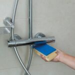 כתמי חלודה וירוקת ממשטחי נירוסטה