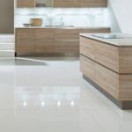 מבריק רצפות קרמיקה HG דגם 17 מק"ט 42031 - נוזל מרוכז לניקוי יומיומי עם הברקה והגנה על משטחי קרמיקה ואבן טבעית